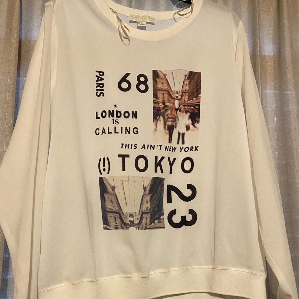Long sleeve shirt never worn great condition